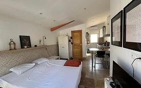 Studio récent à Sorgues